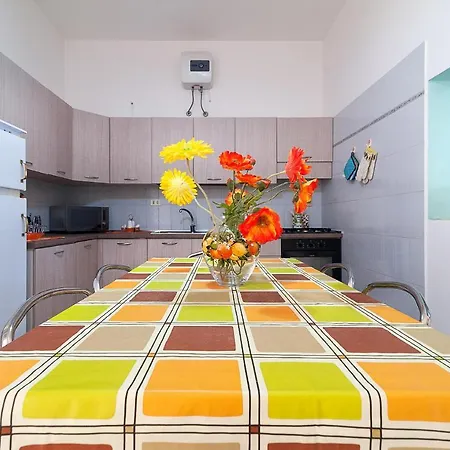 The Sea Big House Apartment